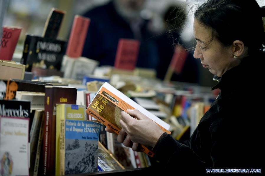 URUGUAY-MONTEVIDEO-FERIA-LIBRO