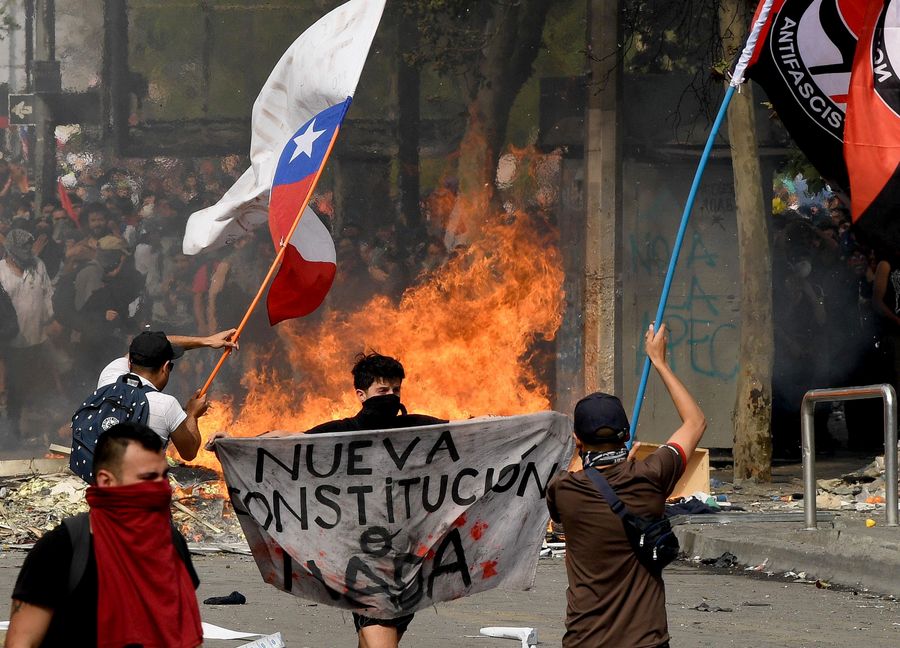 Multimedia) Aumenta a 18 cifra de muertos durante protestas de Chile | Spanish.xinhuanet.com