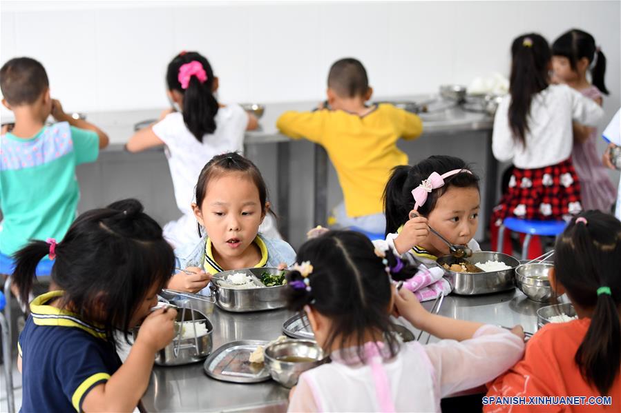 CHINA-ANHUI-JINZHAI-PROYECTO ESPERANZA-ESCUELA PRIMARIA