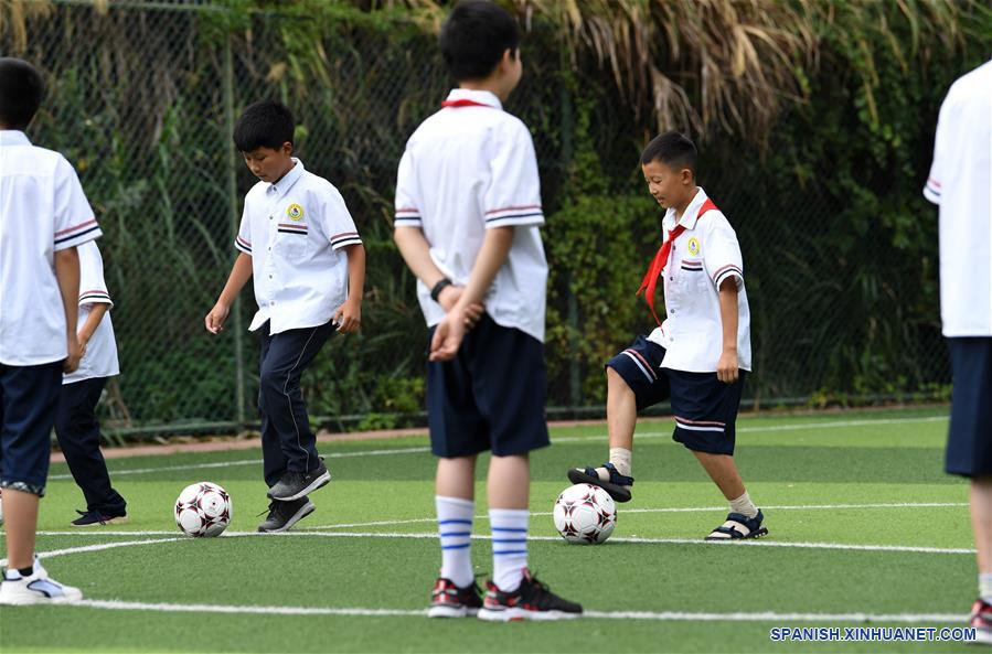 CHINA-ANHUI-JINZHAI-PROYECTO ESPERANZA-ESCUELA PRIMARIA