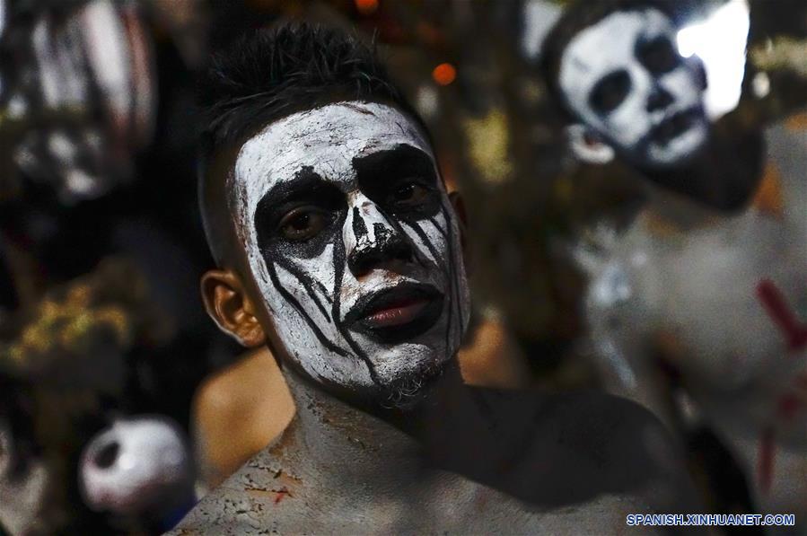 EL SALVADOR-SAN SALVADOR-LA CALABIUZA-CELEBRACION-SERIE 