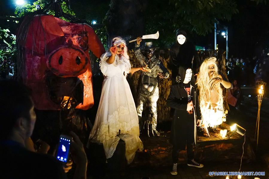 EL SALVADOR-SAN SALVADOR-LA CALABIUZA-CELEBRACION-SERIE 