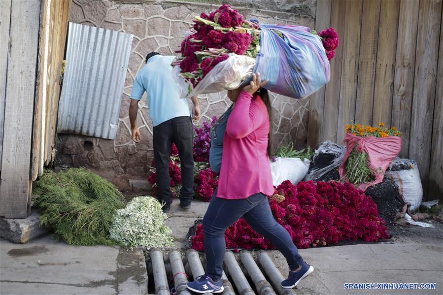 HONDURAS-TEGUCIGALPA-DIA DE MUERTOS