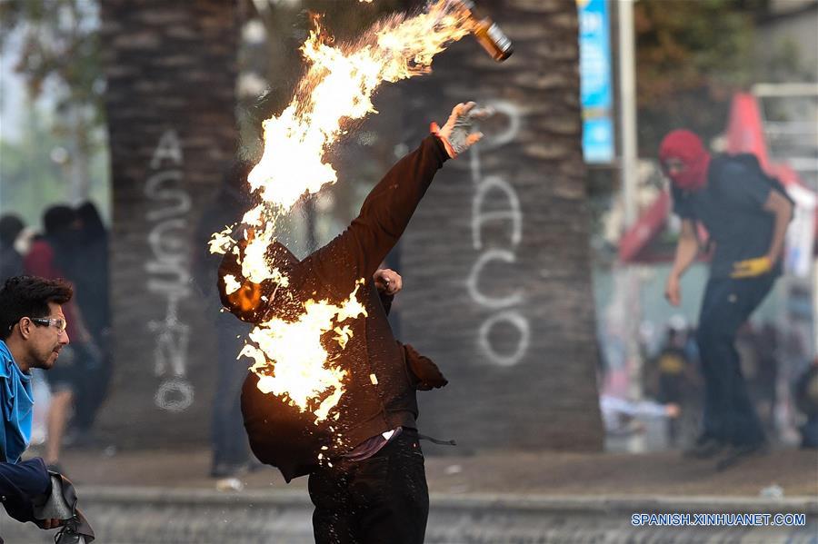 CHILE-SANTIAGO-MANIFESTACION