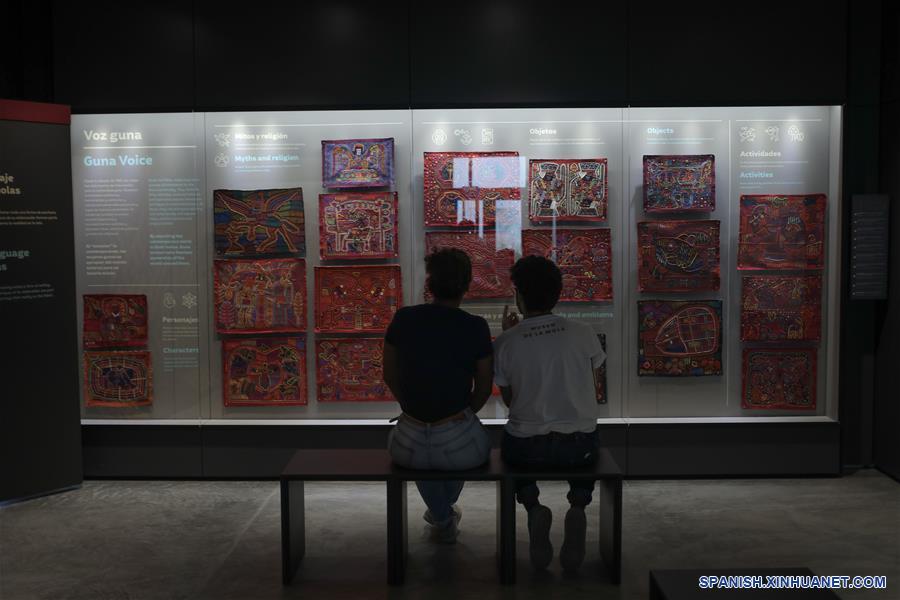 PANAMA-CIUDAD DE PANAMA-EXPOSICION TEXTIL