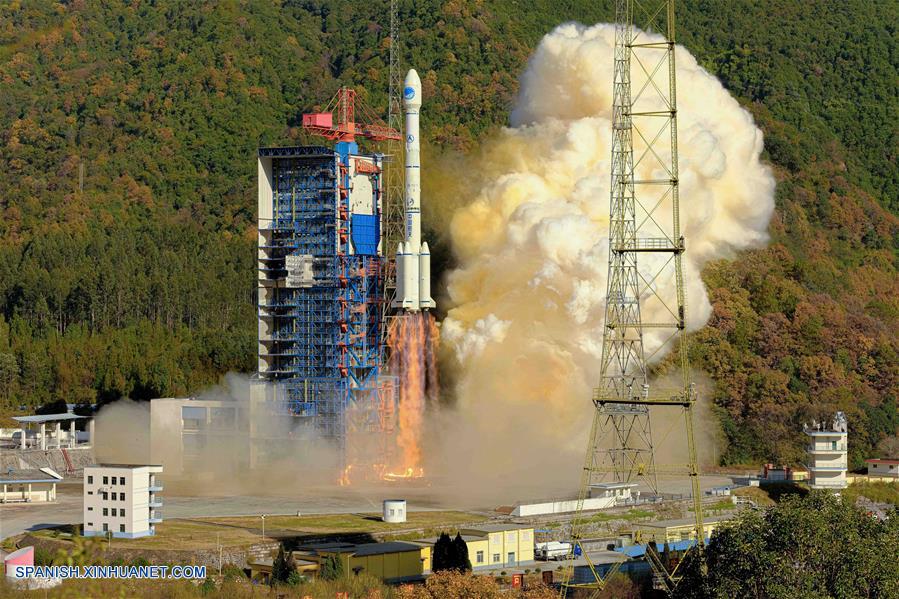 CHINA-XICHANG-BEIDOU-SATELITES-LANZAMIENTO