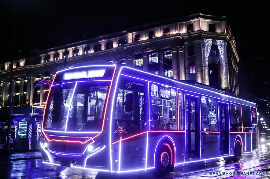 BRASIL-SAO PAULO-NAVIDAD