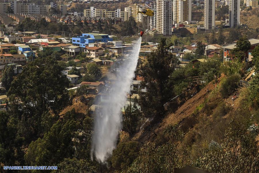 CHILE-VALPARAISO-INCENDIO FORESTAL-DAÑOS