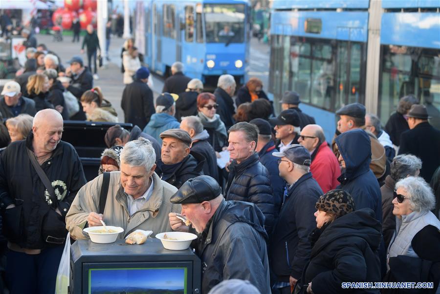 CROACIA-VISPERA NAVIDAD-COMIDA GRATIS