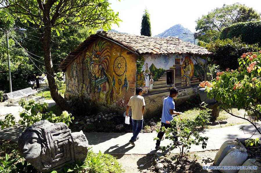 EL SALVADOR-SAN SALVADOR-PANCHIMALCO-CHINA