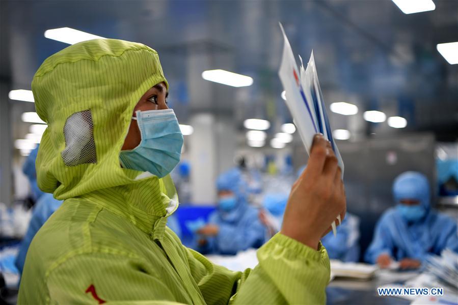 CHINA-HENAN-CORONAVIRUS-EQUIPO DE PROTECCION-SUMINISTRO