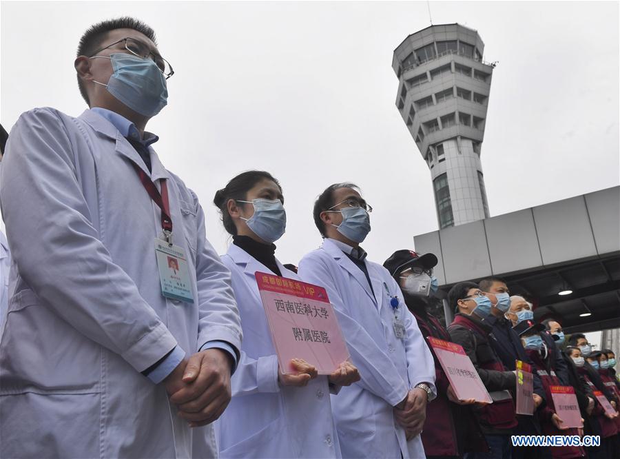 CHINA-SICHUAN-CHENGDU-TRABAJADORES MEDICOS-WUHAN-AYUDA