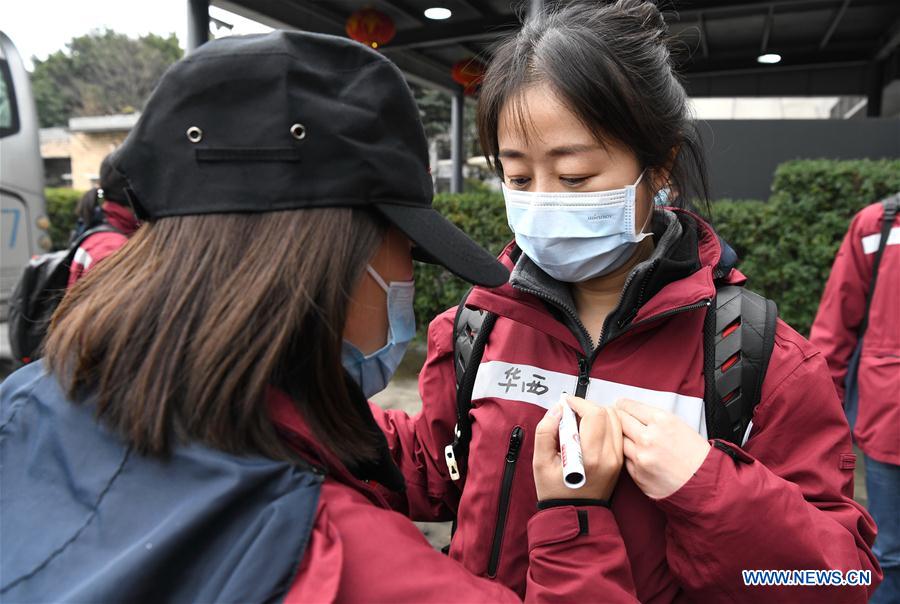 CHINA-SICHUAN-CHENGDU-PERSONAL MEDICO-WUHAN-AYUDA