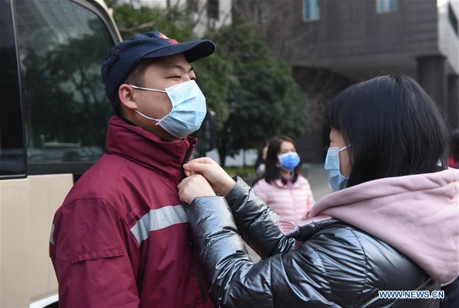 CHINA-HUNAN-CHANGSHA-EQUIPO MEDICO-AYUDA