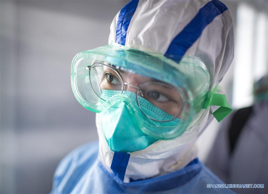 CHINA-HUBEI-WUHAN-HOSPITAL LEISHENSHAN-TRABAJADORES MEDICOS