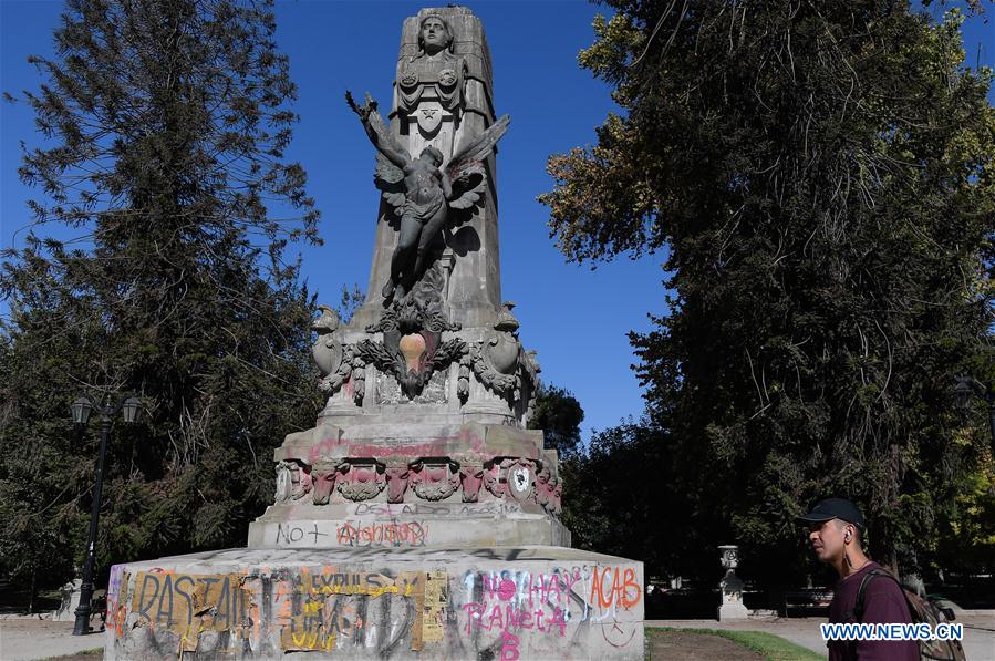 CHILE-SANTIAGO-MONUMENTOS