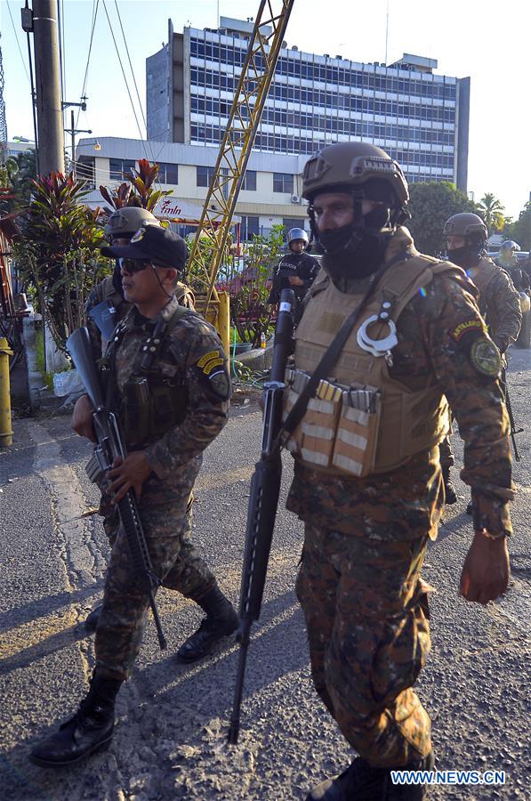 EL SALVADOR-SAN SALVADOR-ASAMBLEA-EJERCITO