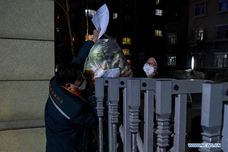 CHINA-XINJIANG-URUMQI-CORREOS DE CHINA-NUEVO CORONAVIRUS