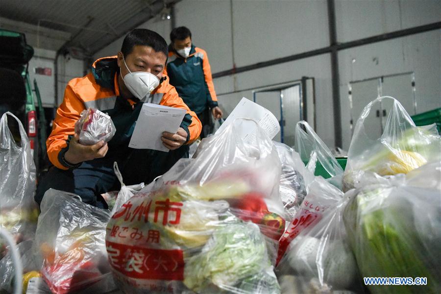 CHINA-XINJIANG-URUMQI-CORREOS DE CHINA-NUEVO CORONAVIRUS