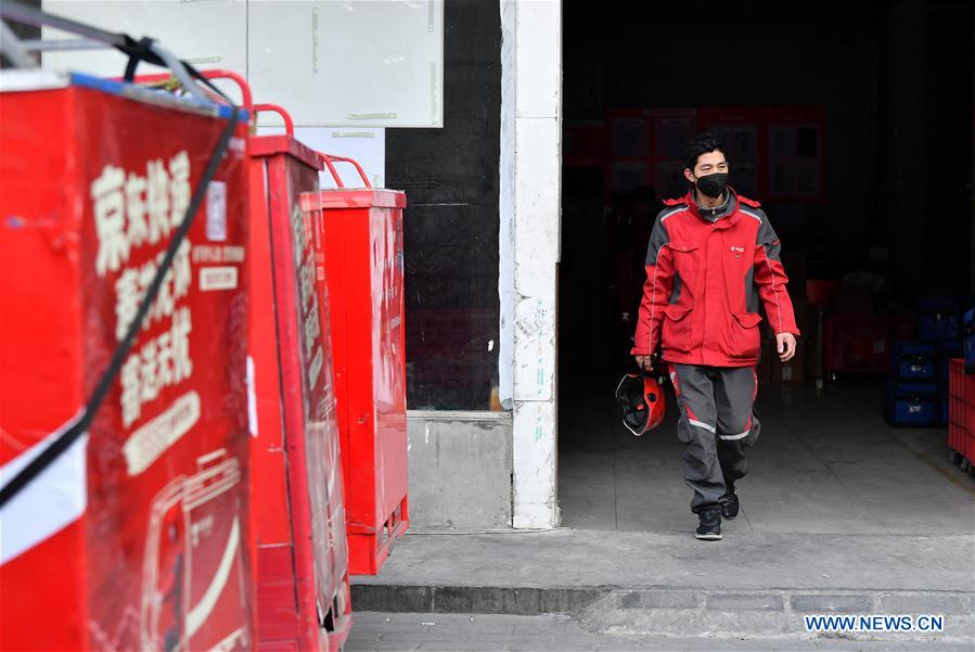 CHINA-SHAANXI-REPARTIDOR