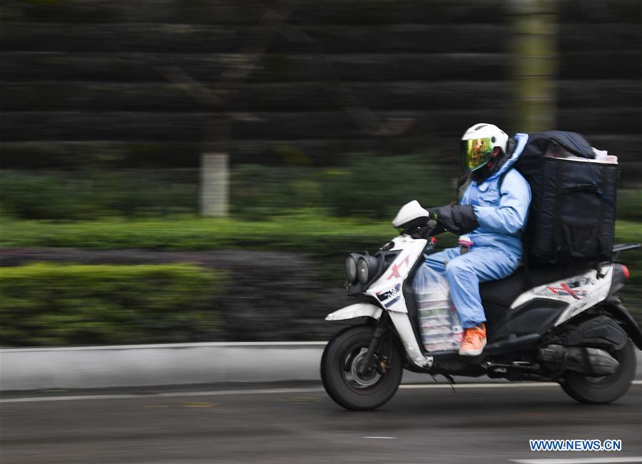 CHINA-CHONGQING-CORONAVIRUS-OLLA CALIENTE-PARA LLEVAR