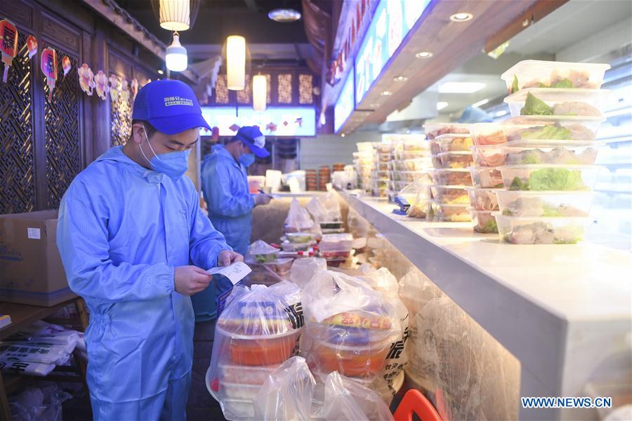 CHINA-CHONGQING-CORONAVIRUS-OLLA CALIENTE-PARA LLEVAR