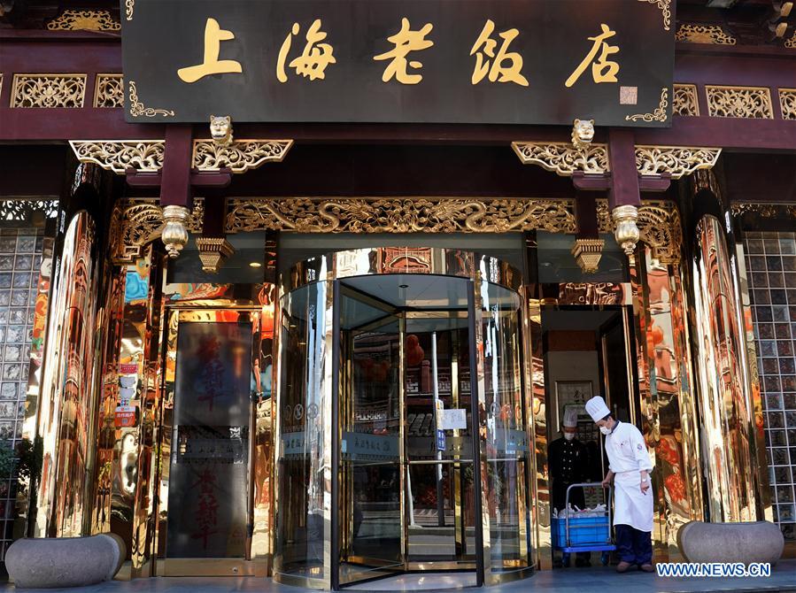 CHINA-SHANGHAI-CORONAVIRUS-RESTAURANTE-COMIDA PARA LLEVAR