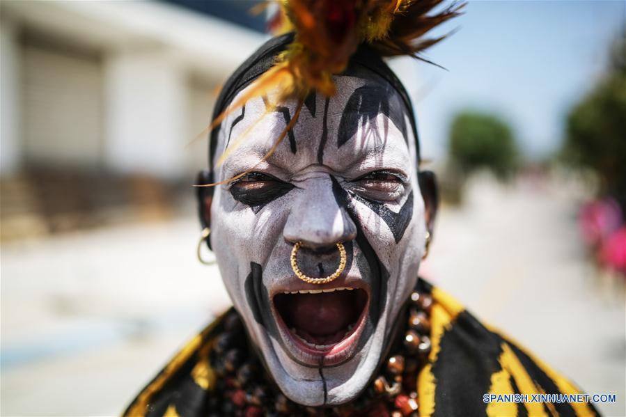 COLOMBIA-BARRANQUILLA-CARNAVAL-SERIE
