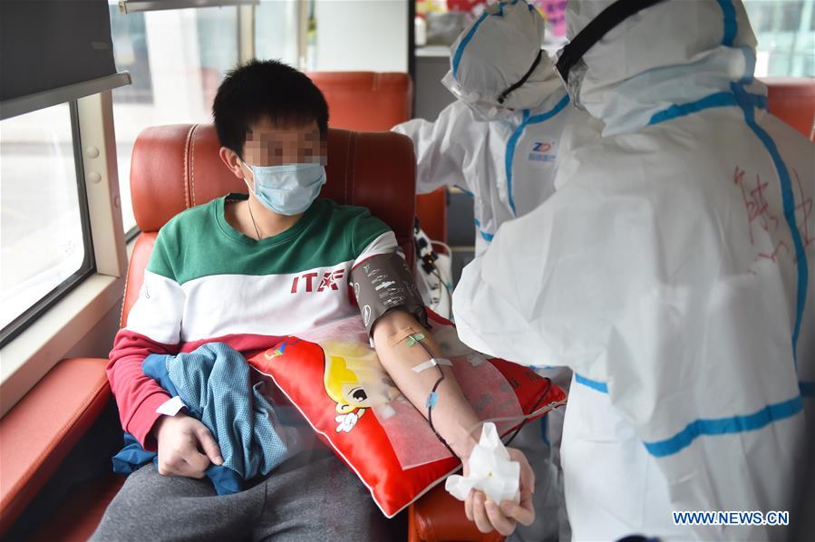 CHINA-BEIJING-COVID-19-PACIENTES RECUPERADOS-PLASMA-DONACION