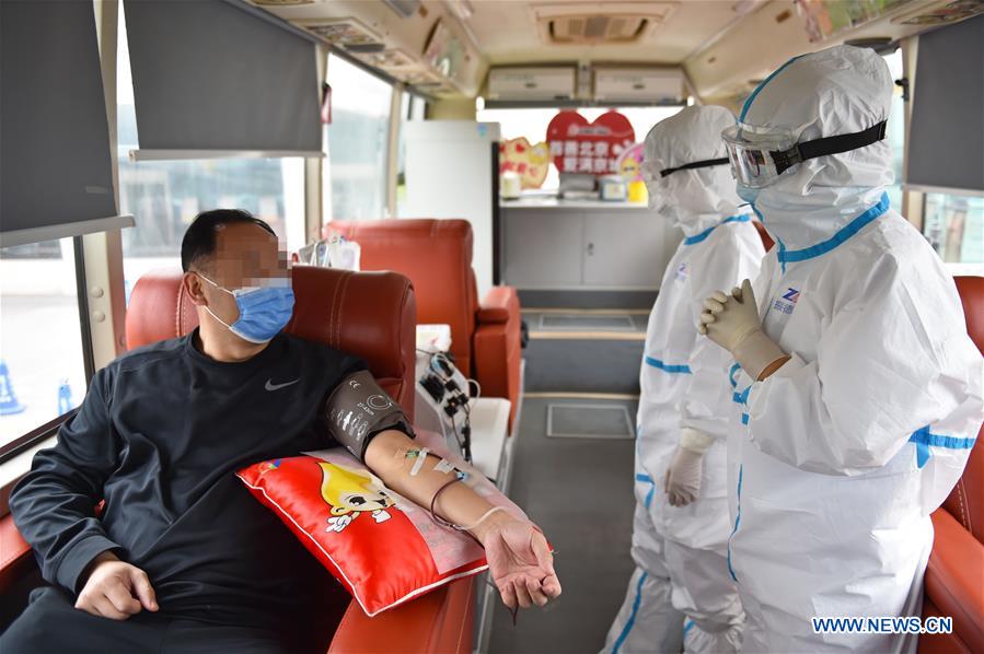 CHINA-BEIJING-COVID-19-PACIENTES RECUPERADOS-PLASMA-DONACION