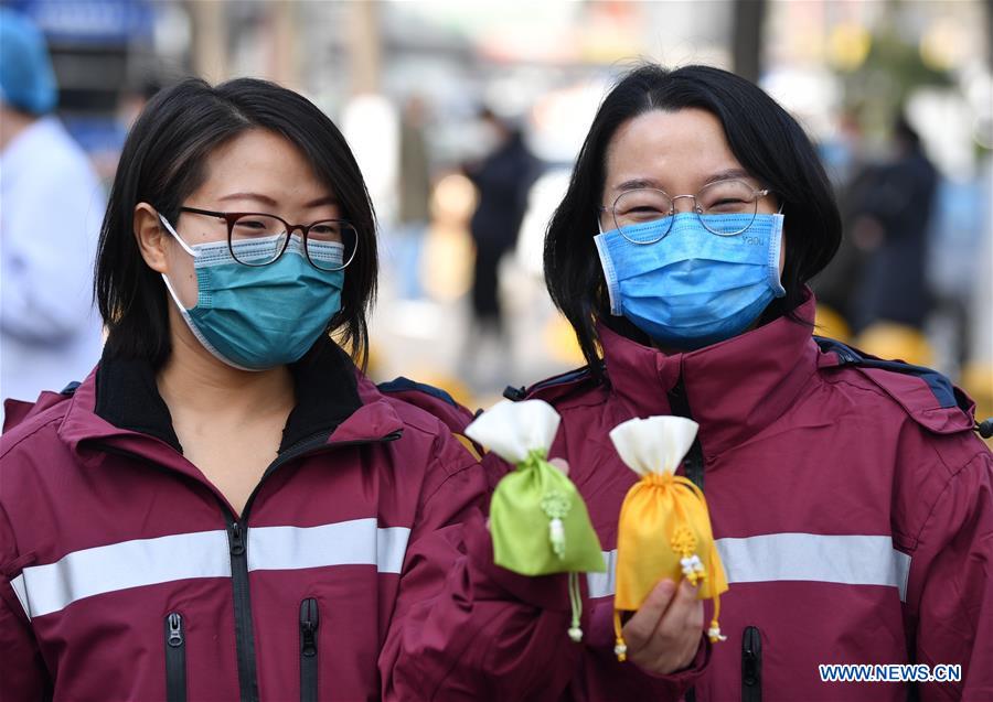 CHINA-XI'AN-CORONAVIRUS-EQUIPO MEDICO-AYUDA