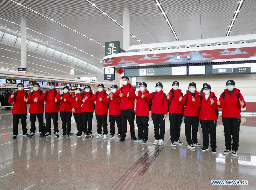 CHINA-CHONGQING-NUEVO CORONAVIRUS-EQUIPO MEDICO-AYUDA