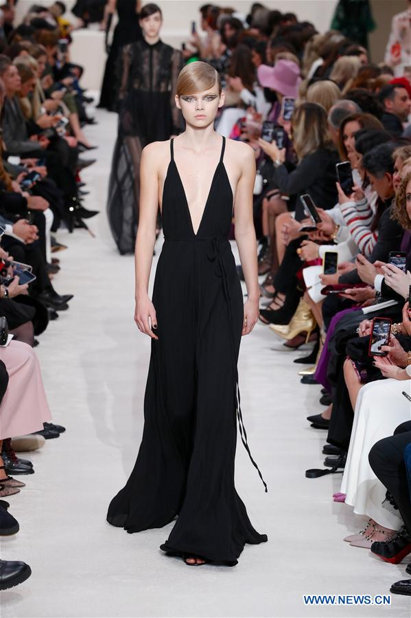 FRANCIA-PARIS-SEMANA DE LA MODA-VALENTINO