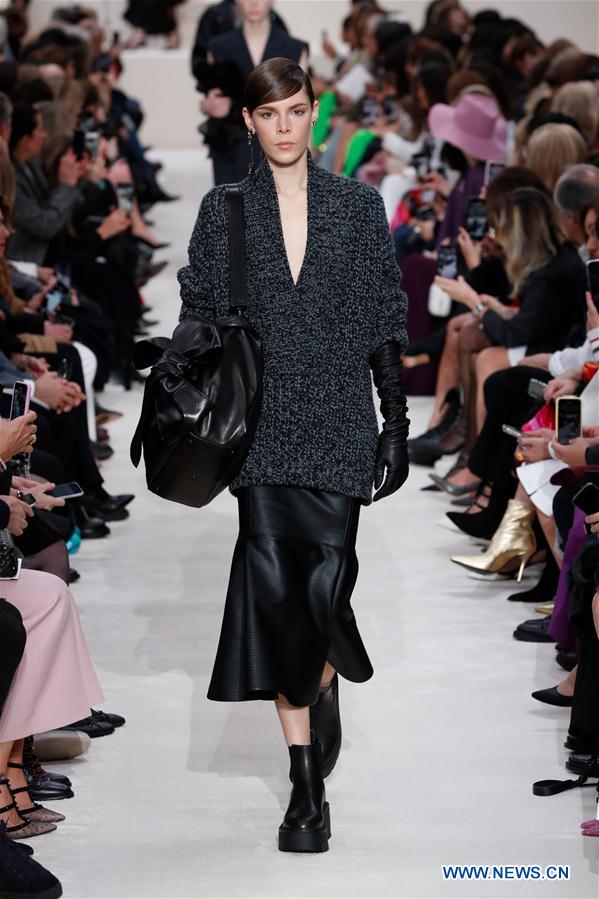 FRANCIA-PARIS-SEMANA DE LA MODA-VALENTINO