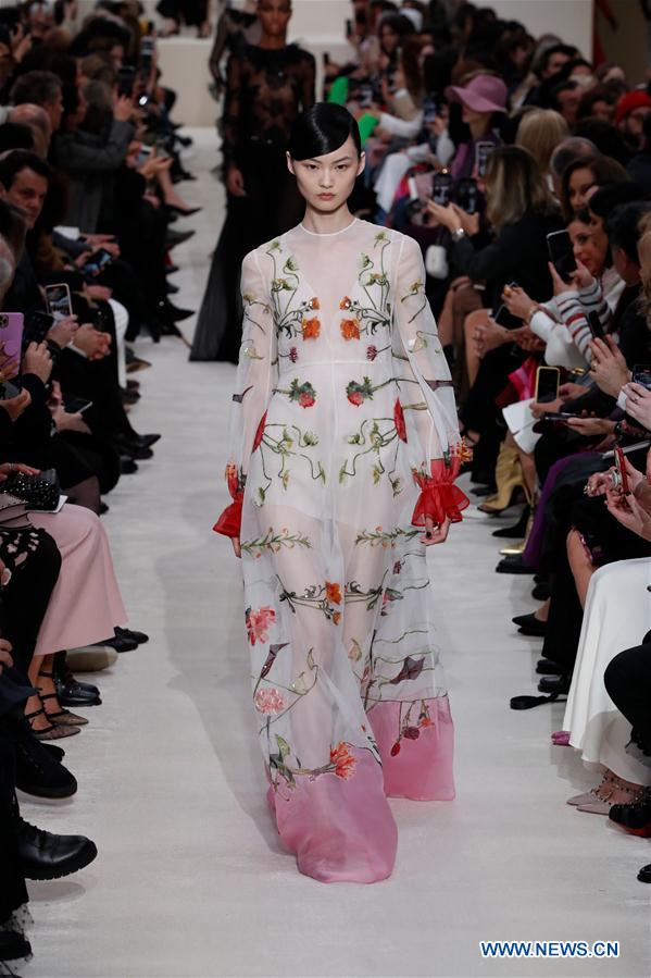 FRANCIA-PARIS-SEMANA DE LA MODA-VALENTINO