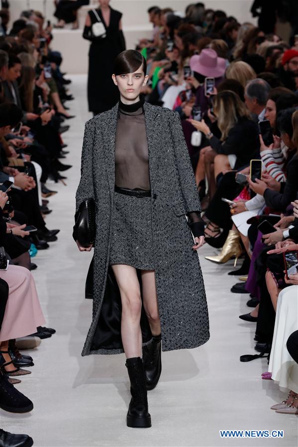 FRANCIA-PARIS-SEMANA DE LA MODA-VALENTINO
