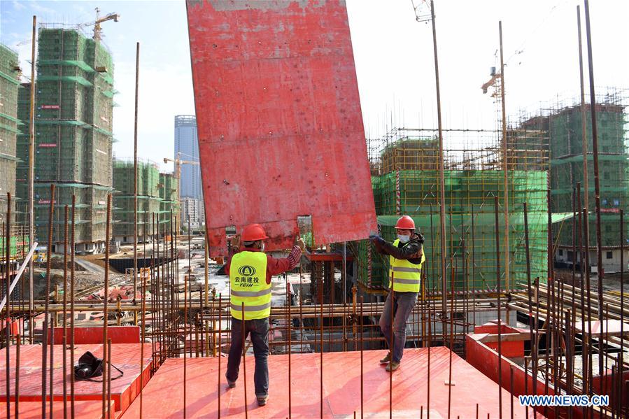 CHINA-HEFEI-SITIO DE CONSTRUCCION-REGRESO AL TRABAJO