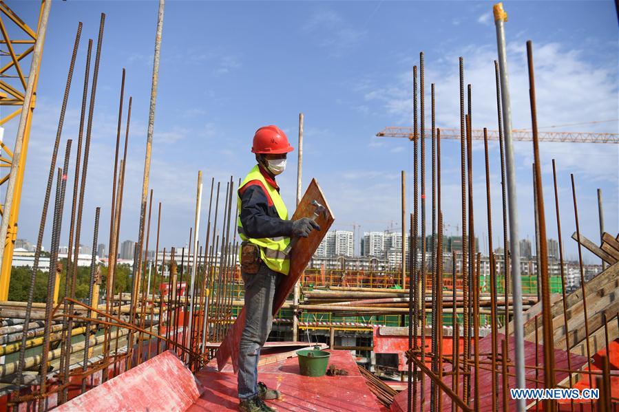 CHINA-HEFEI-SITIO DE CONSTRUCCION-REGRESO AL TRABAJO