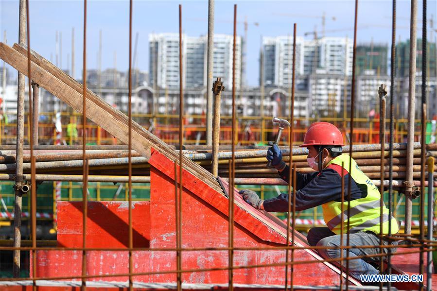 CHINA-HEFEI-SITIO DE CONSTRUCCION-REGRESO AL TRABAJO