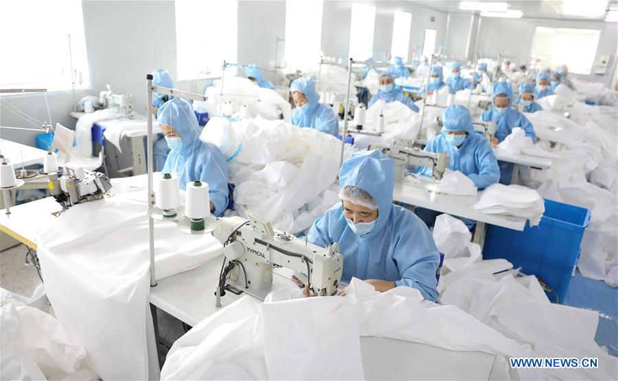 CHINA-LIAONING-ANSHAN-TRAJES PROTECTORES-PRODUCCION