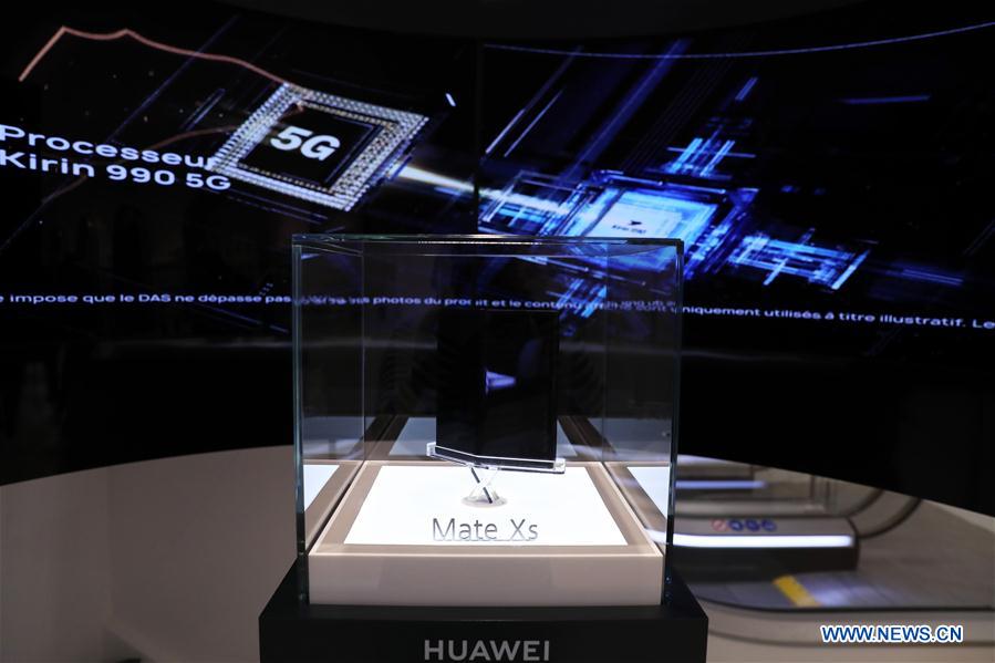 FRANCIA-PARIS-HUAWEI-TIENDA INSIGNIA