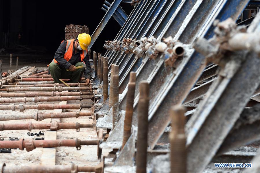 CHINA-ANHUI-HEFEI-CONSTRUCCION DEL METRO-REANUDACION