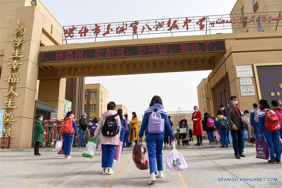 CHINA-XINJIANG-ESCUELA-ABIERTA