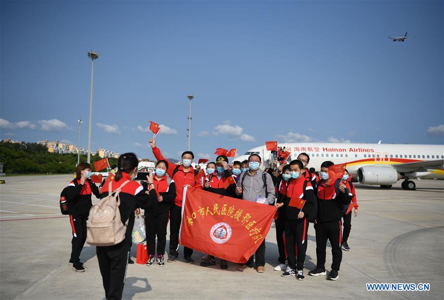 CHINA-HAINAN-COVID-19-MEDICOS-REGRESO A CASA-LLEGADA