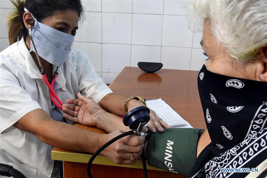 CUBA-HABANA-MEDICOS-COVID-19