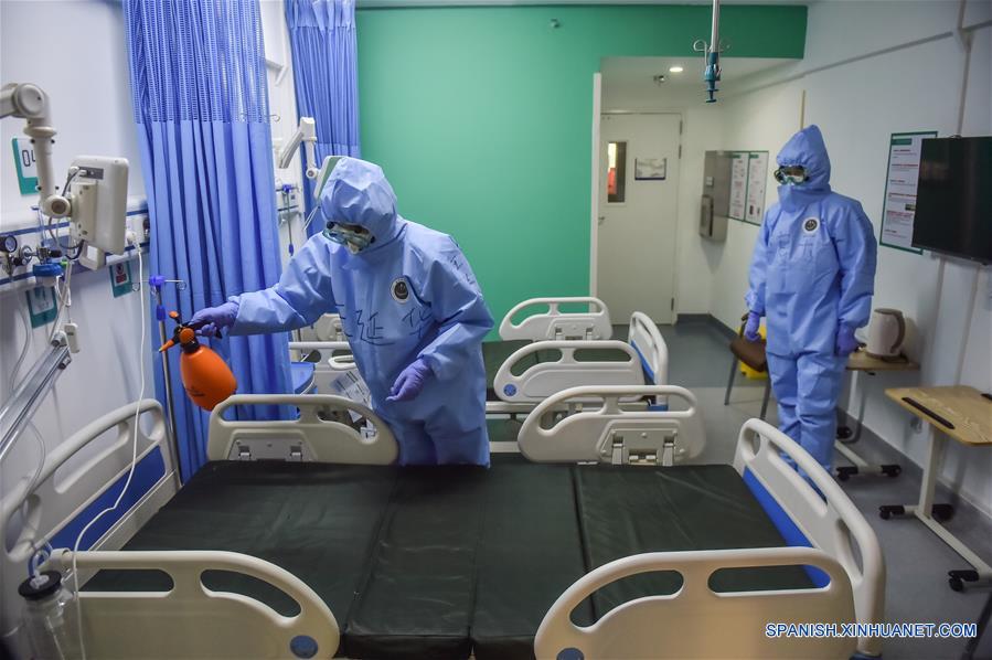 CHINA-BEIJING-COVID-19-HOSPITAL-TREATMENT (CN)