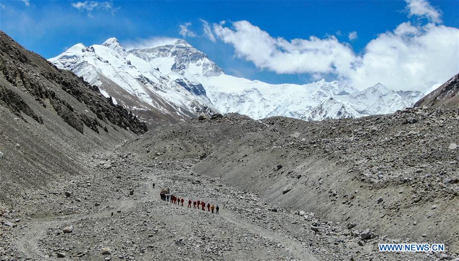 CHINA-TIBET-MONTE QOMOLANGMA-NUEVA MEDICION DE ALTURA-INICIO