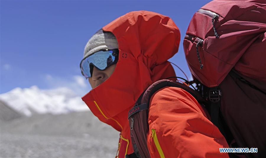 CHINA-TIBET-MONTE QOMOLANGMA-NUEVA MEDICION DE ALTURA-INICIO
