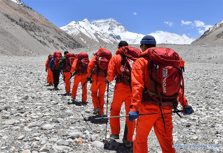 CHINA-TIBET-MONTE QOMOLANGMA-NUEVA MEDICION-REANUDACION