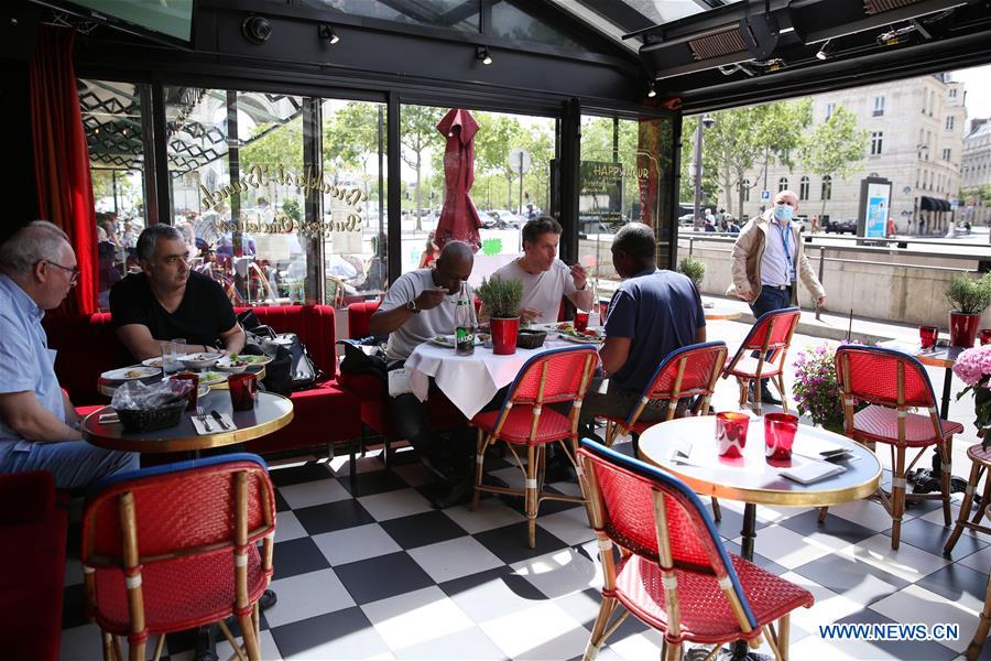 FRANCIA-PARIS-COVID-19-CATERING-REANUDACION